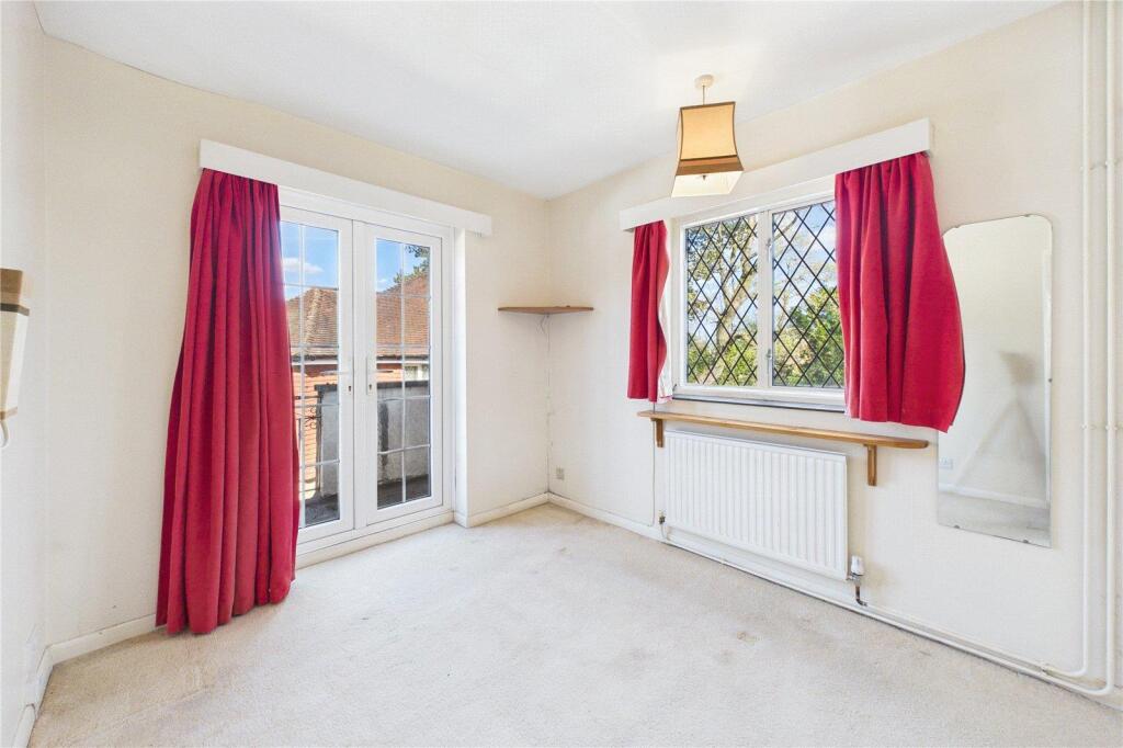Apartment in Redhill - View 5