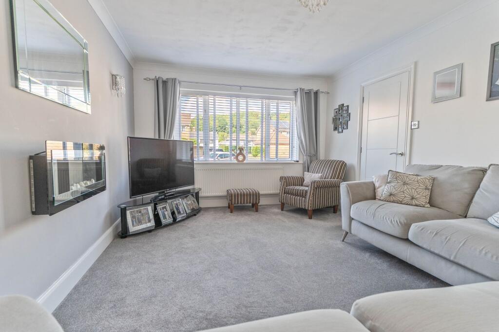 House in Risca, Pontymister - View 3