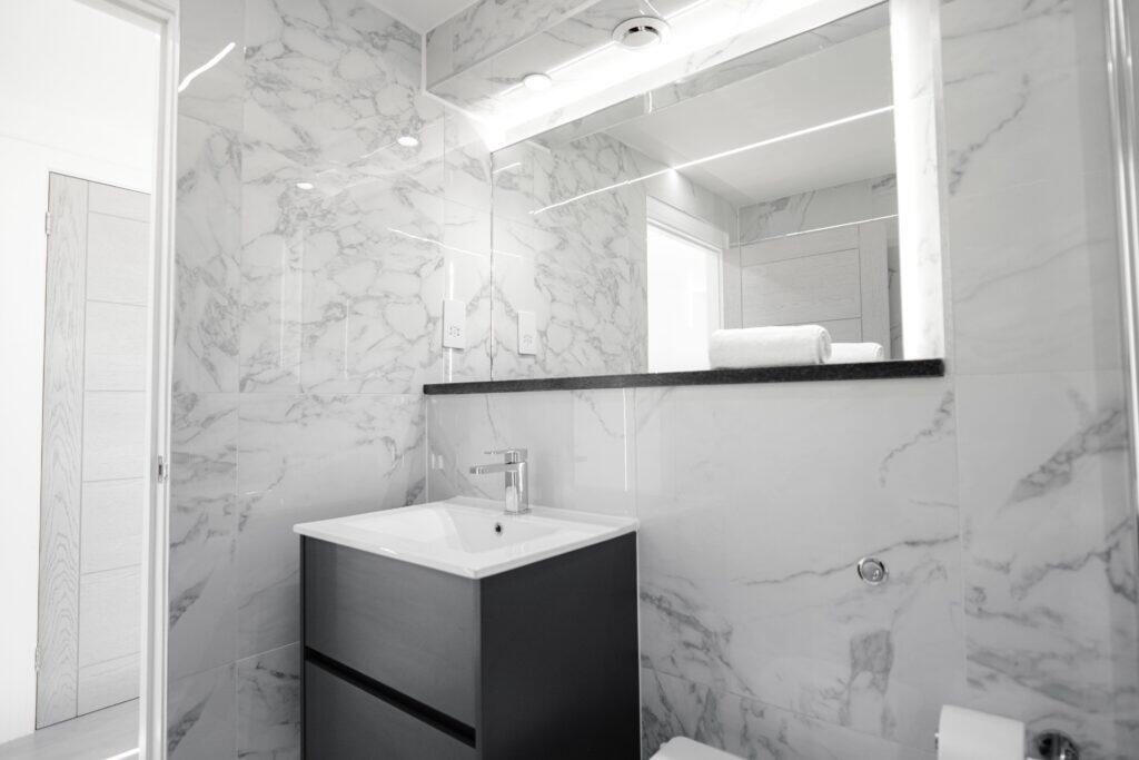 Additional image 16 of Apartment 2104 Beetham Tower, 10, Holloway Circus Queensway, B1 1BA