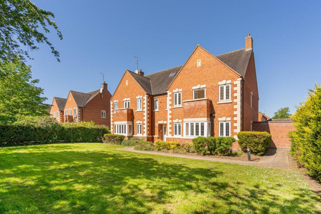Main image of property: Coopers Close, Stratford upon Avon