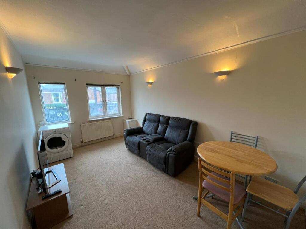 Main image of property: Oak Tree Lane, Selly Oak, Birmingham