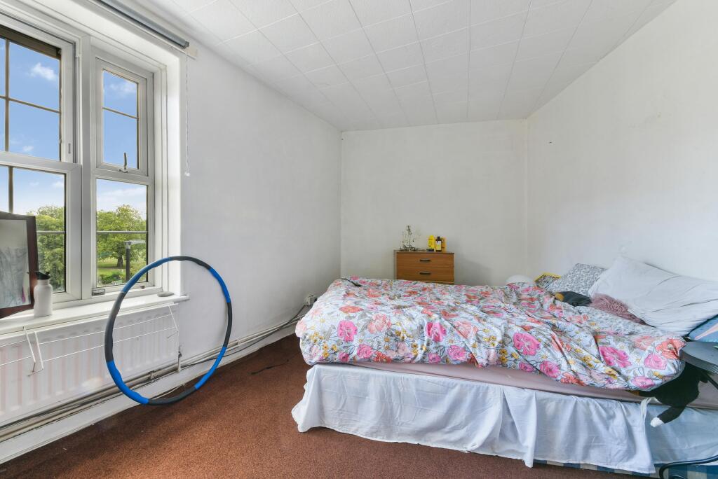 House in London - View 5