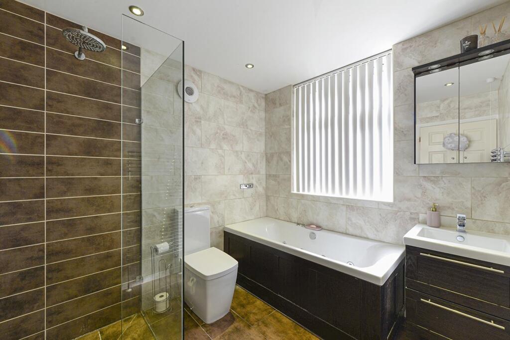 House in Maidstone, Kent - View 4