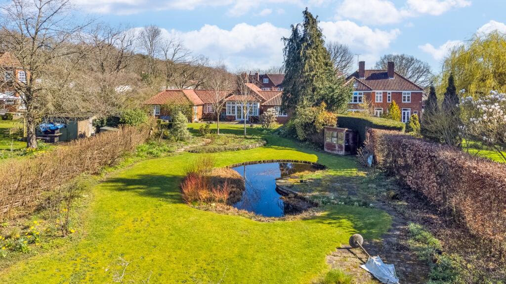 Additional image 18 of High Oaks Road, West Side, Welwyn Garden City, Hertfordshire, AL8