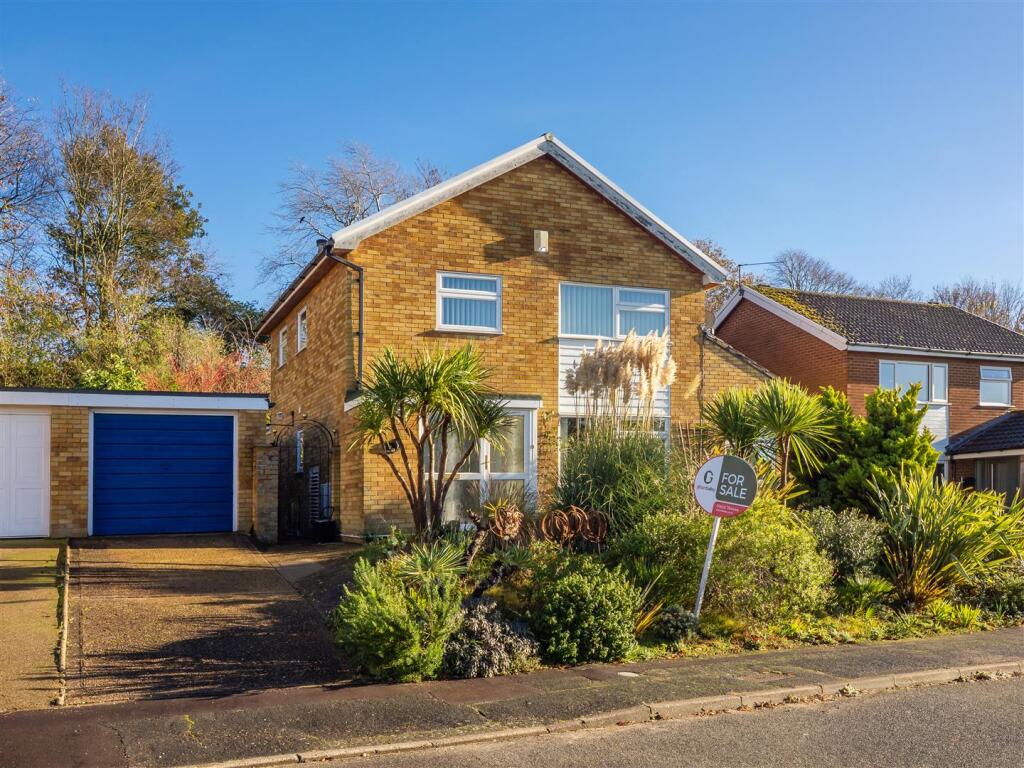 4-bed detached on Clovelly Drive, Hellesdon, £335,000