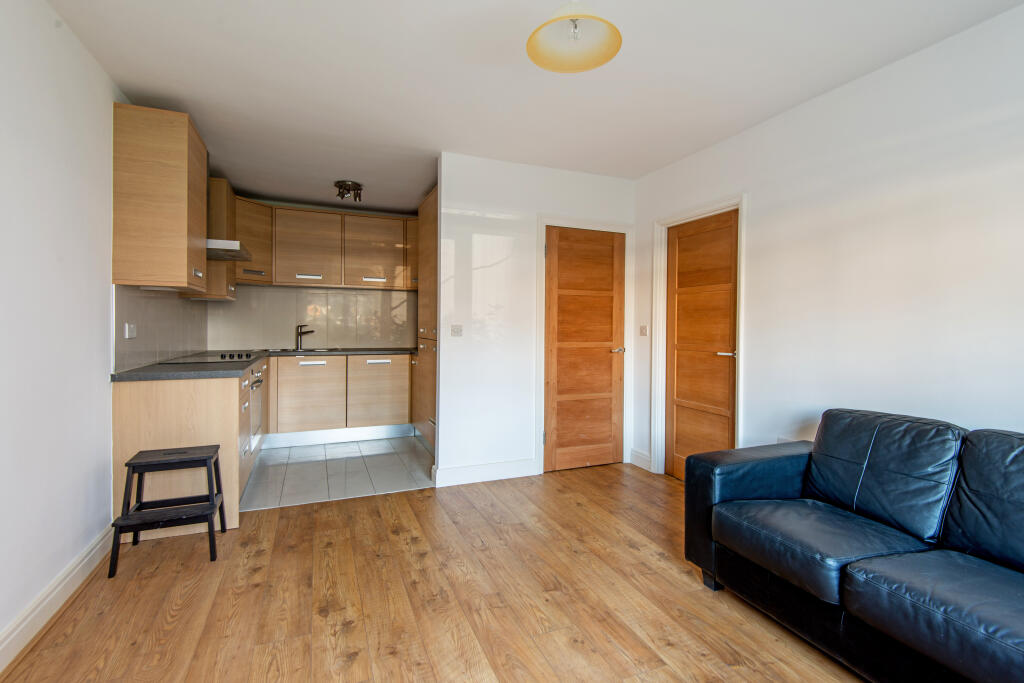 Apartment in London - View 3