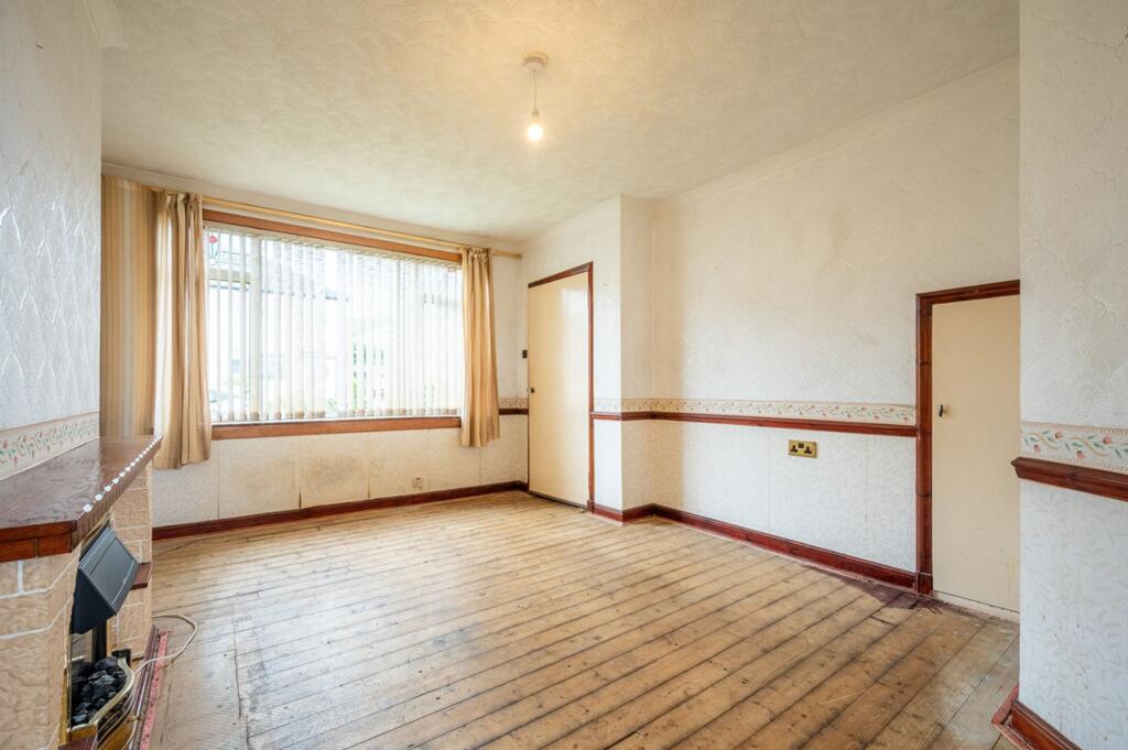 Rowanpark Drive, Barrhead, G78 photo 2