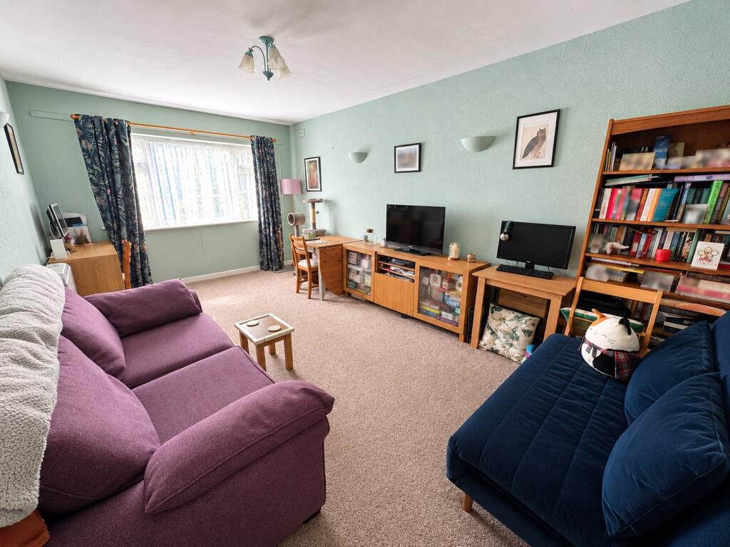 Exbury Road, London, SE6 photo 2