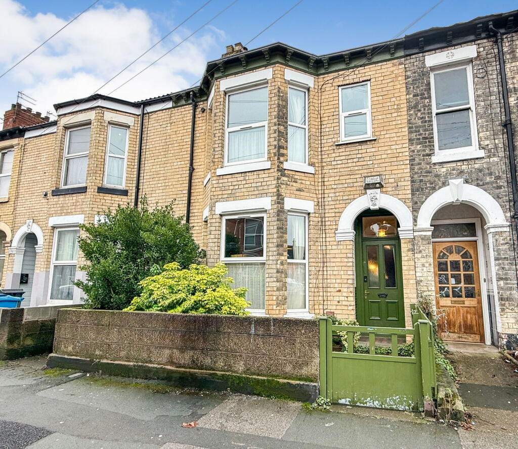 Main image of property: Park Grove, Hull, East Riding of Yorkshire, HU5 2US