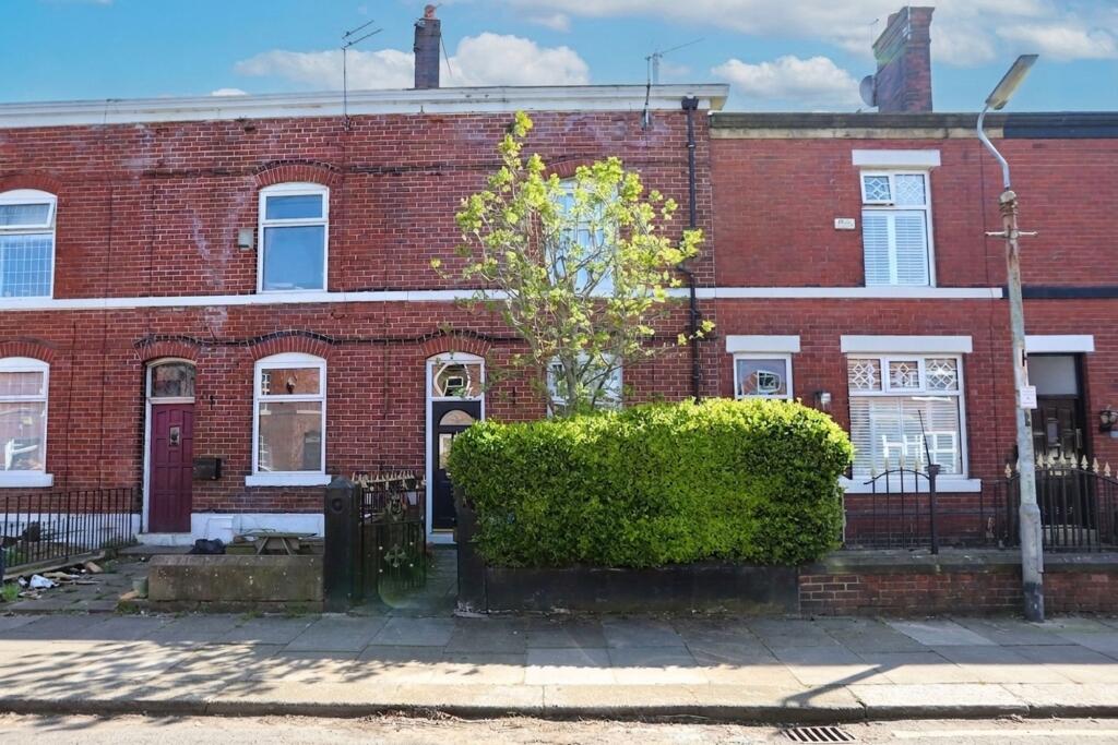 Main image of property: Nipper Lane, Whitefield, M45