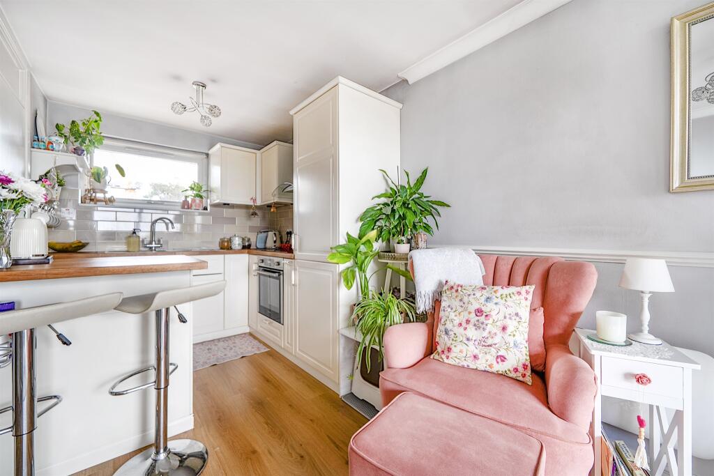 Apartment in London - View 4