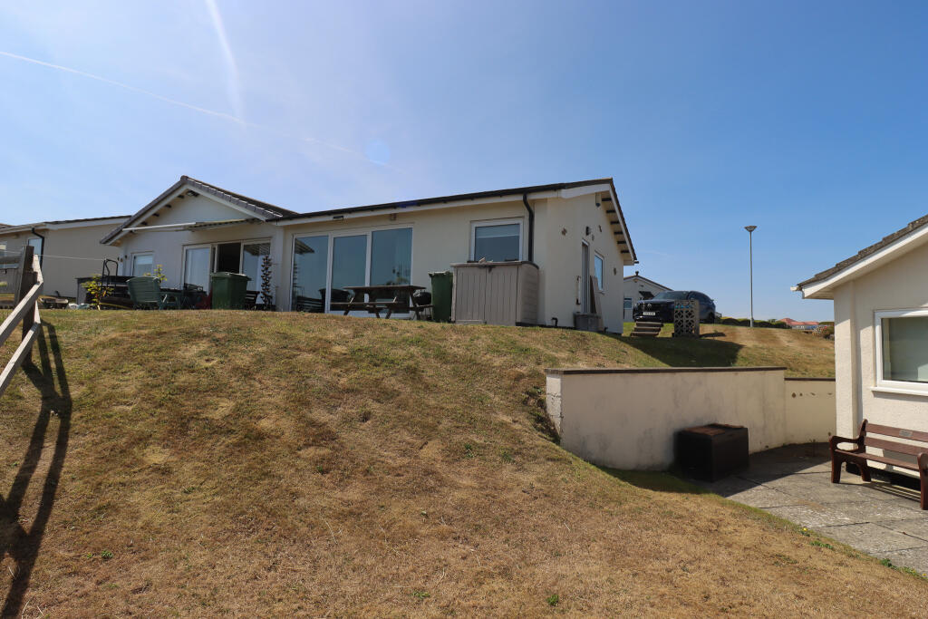 Main image of property: Knipe Point Drive, Osgodby, Scarborough, North Yorkshire