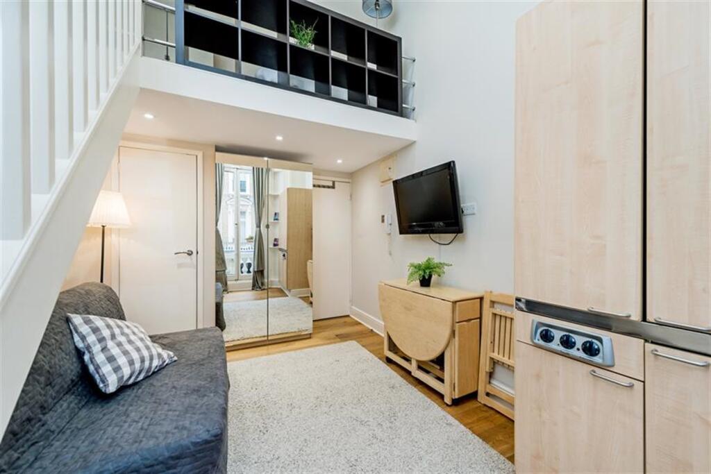 Studio flat for rent