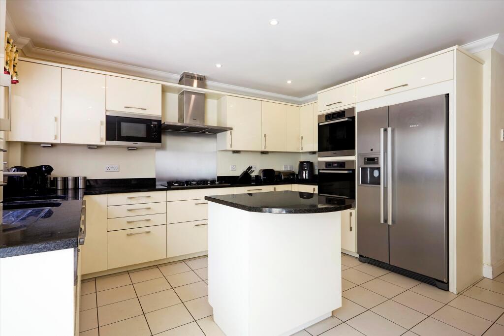 House in Tonbridge - View 3