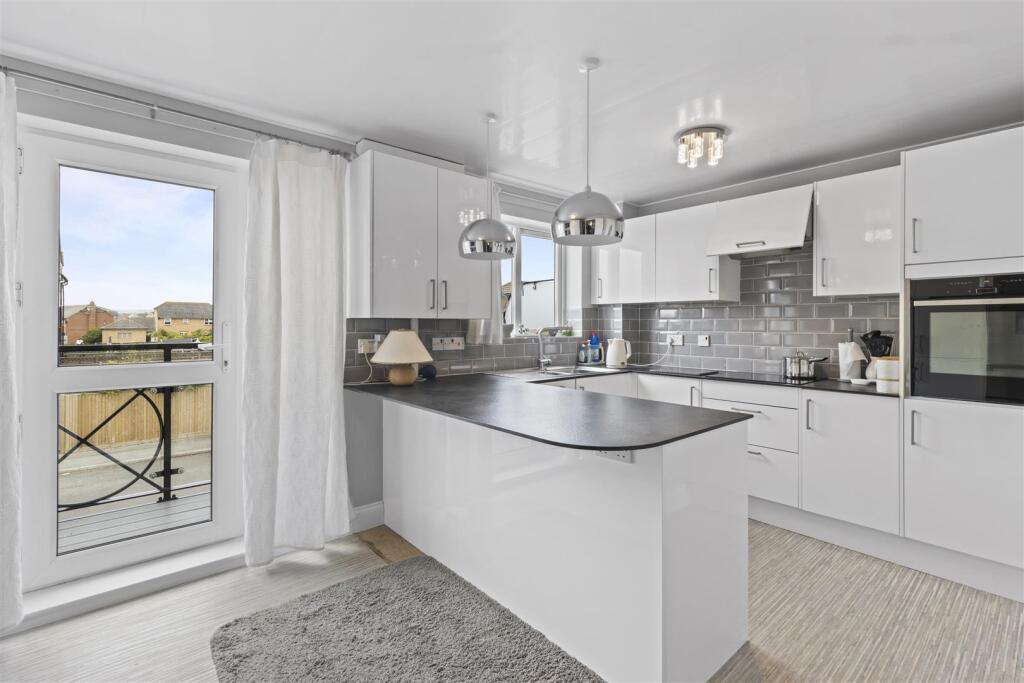 House in Brighton - View 4