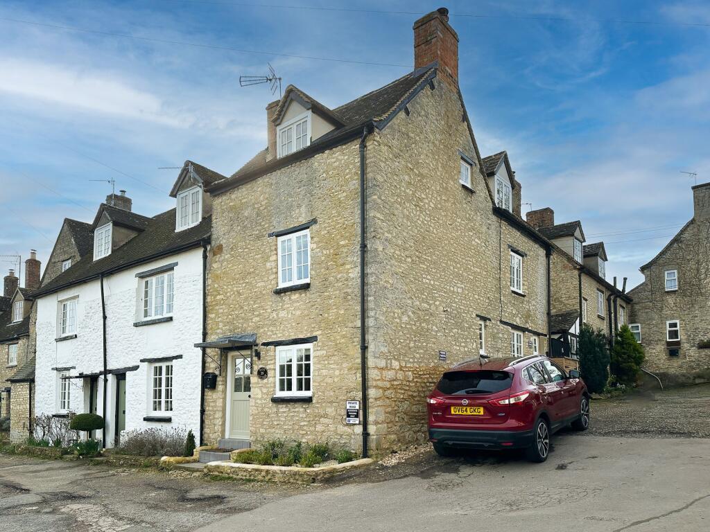 Main image of property: Manor Road, Woodstock, OX20