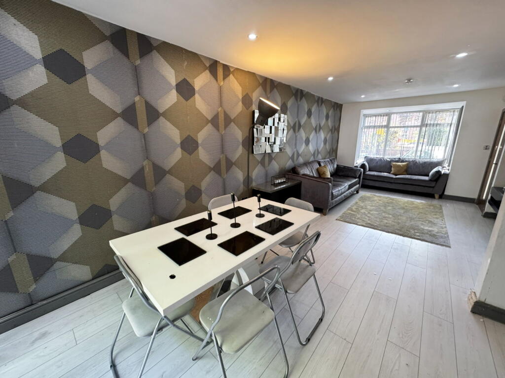 Hartfield Crescent, Acocks Green - View 5