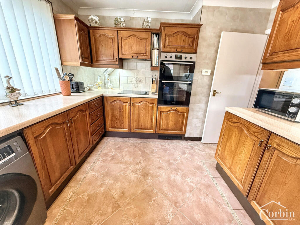 House in Bear Cross, Bearwood, Poole - View 6