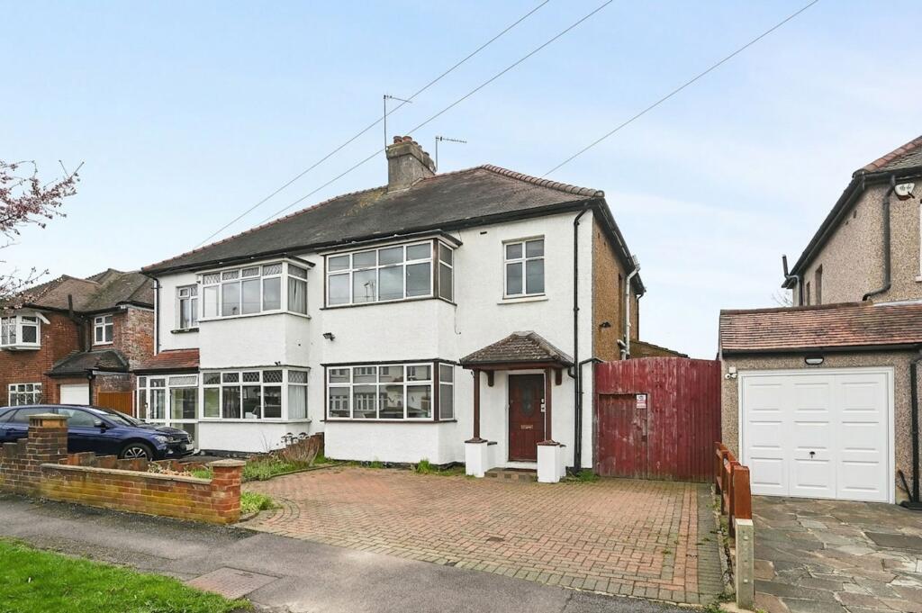Main image of property: The Avenue, Pinner, HA5