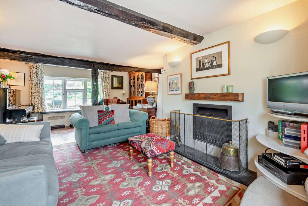 Pinfold Lane, Ashampstead, Berkshire - More