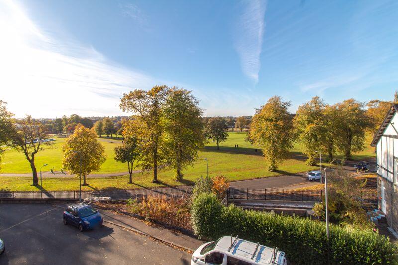 Apartment in Dumbarton, Townend - View 4