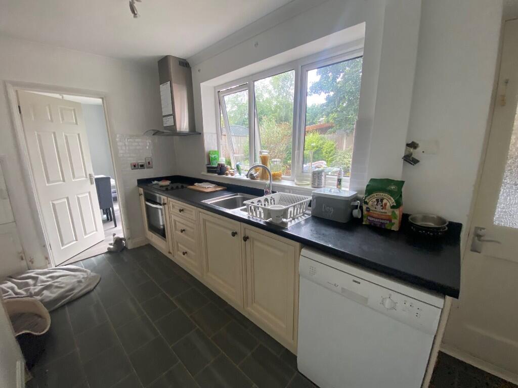 Darwall Drive, Ascot, Berkshire, SL5 photo 3