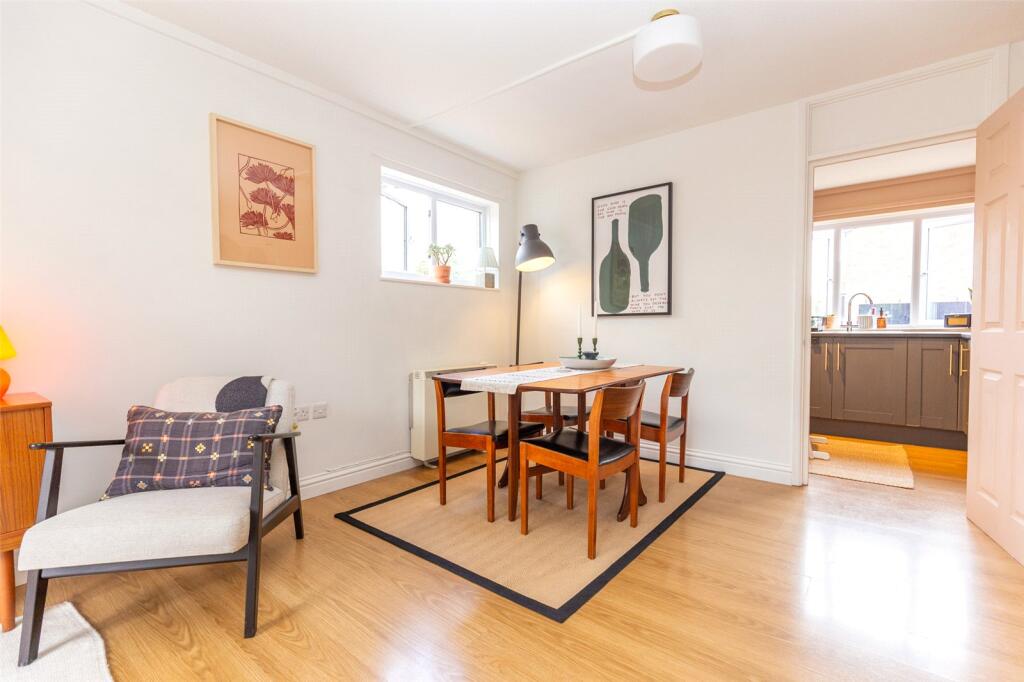 Apartment in Bristol, Westbury on Trym - View 5