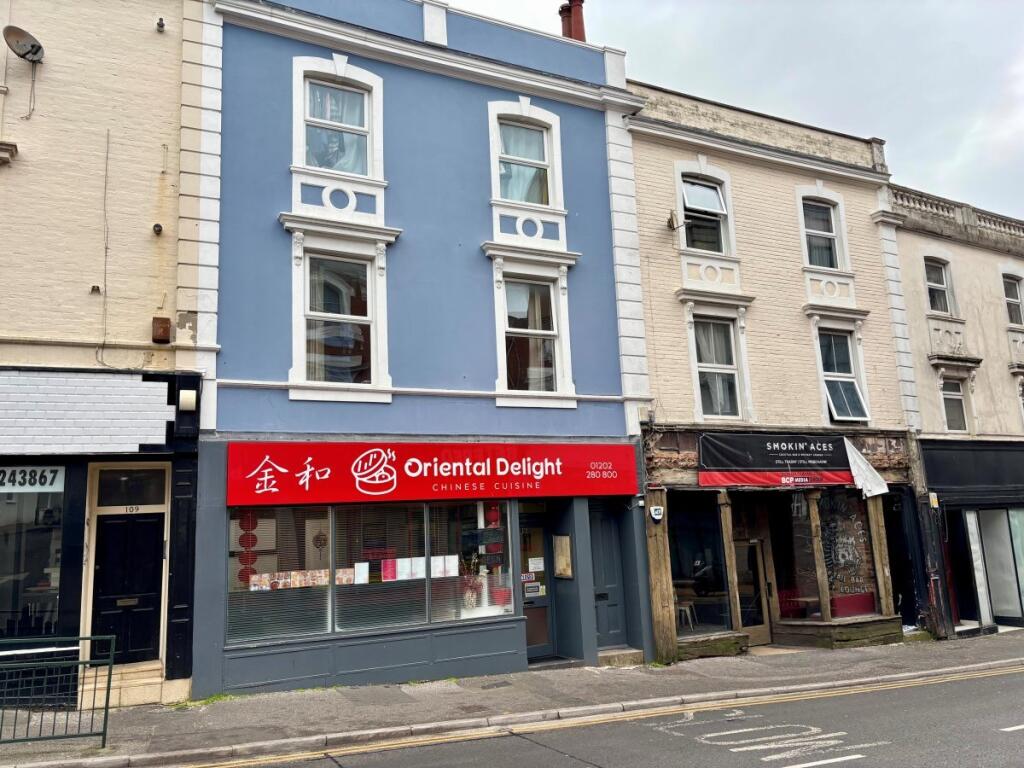 Main image of property: Commercial Road, Triangle