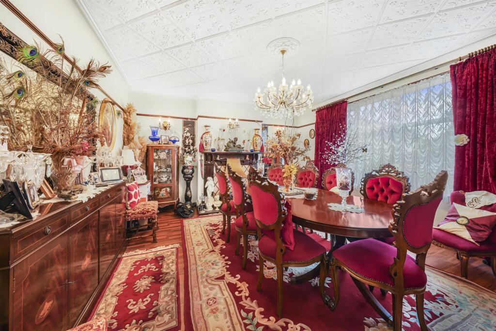 House in London - View 4