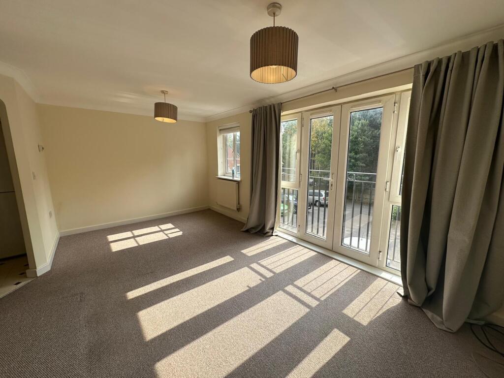 Apartment in Northampton - View 2