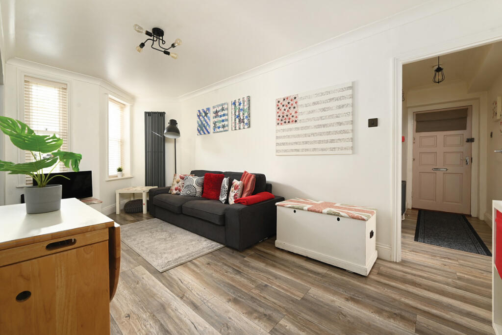 Apartment in Hove, Brunswick - View 5
