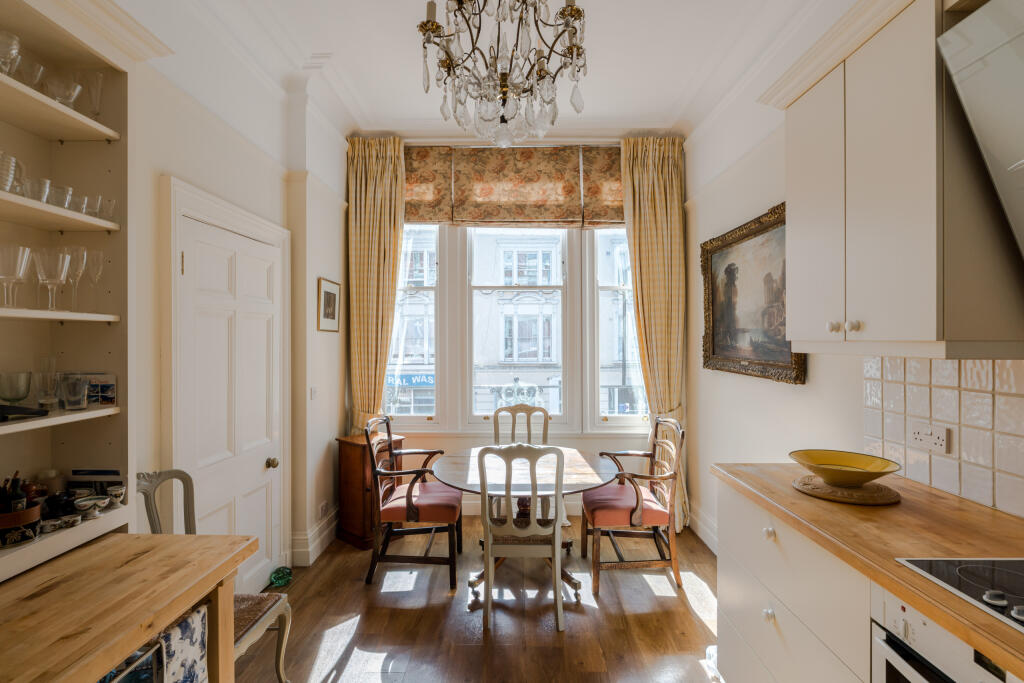 Prince Edward Mansions, Moscow Road, London photo 4