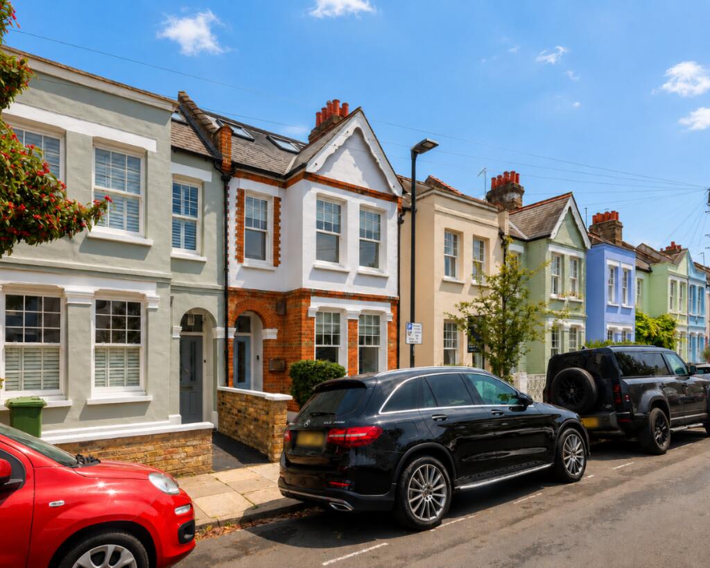 Main image of property: First Avenue, SW14