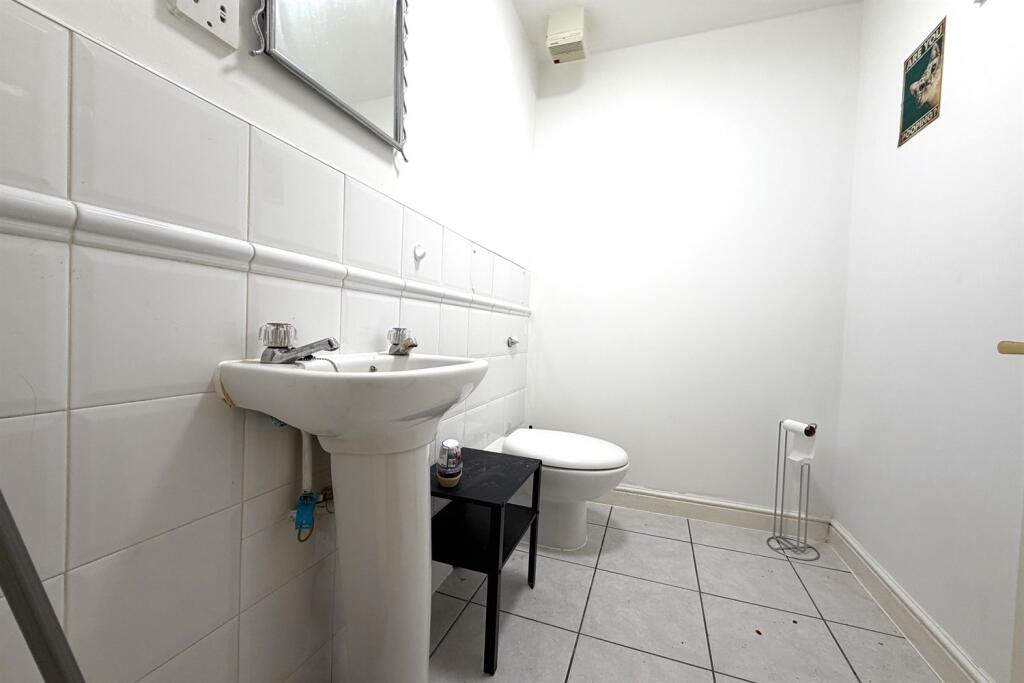Apartment in London - View 5