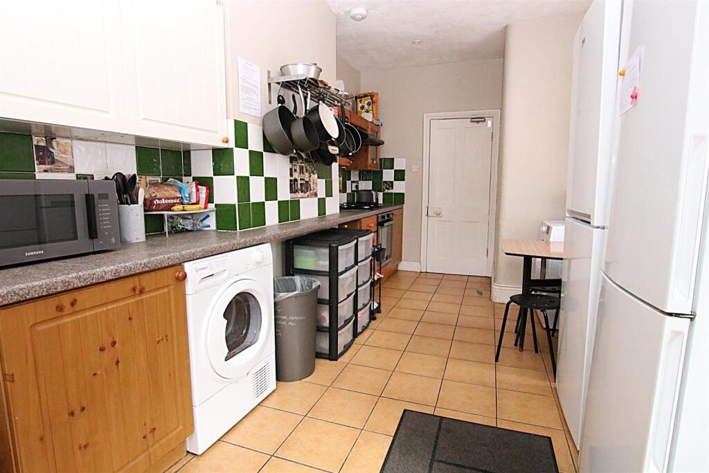 House in Northampton, Semilong - View 4