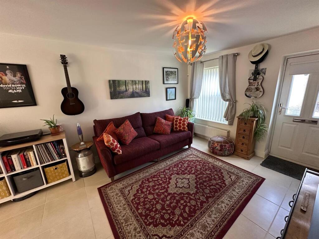 House in Stowmarket, Combs Ford - View 3