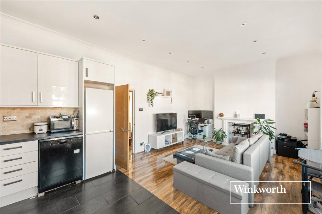Apartment in London - More