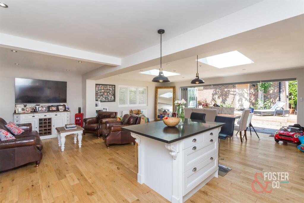 House in Hove, West Blatchington - View 3