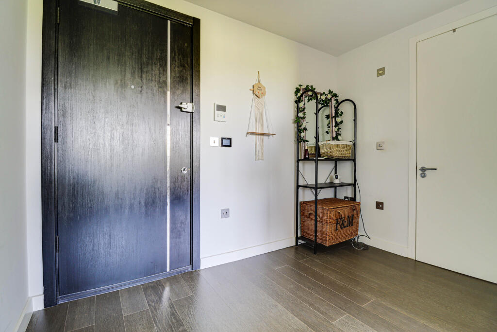 Everard Close, St Albans, AL1 photo 4