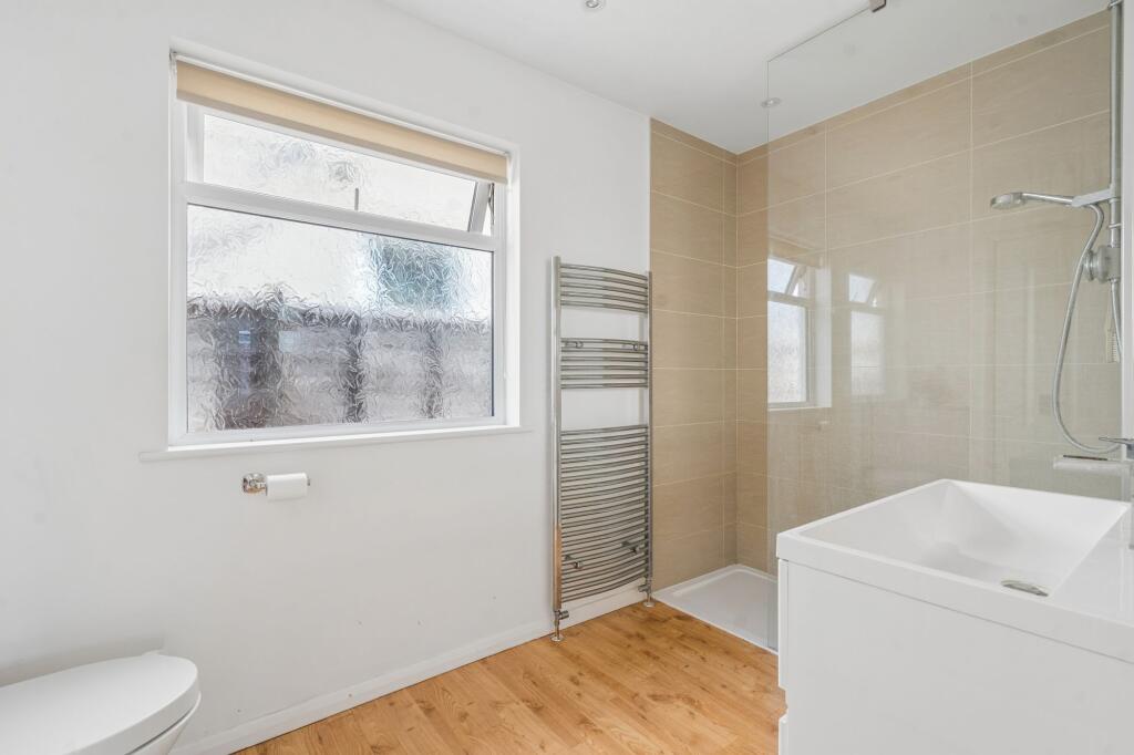 House in Hemel Hempstead, Seer Green - More