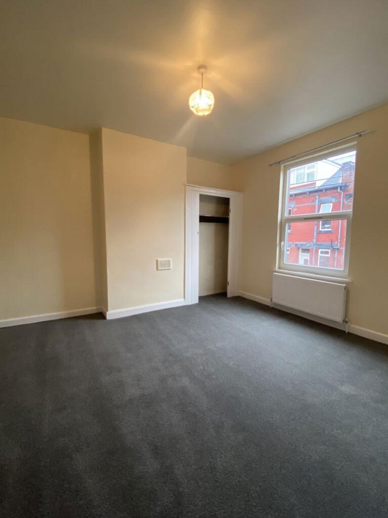House in Leeds - View 5