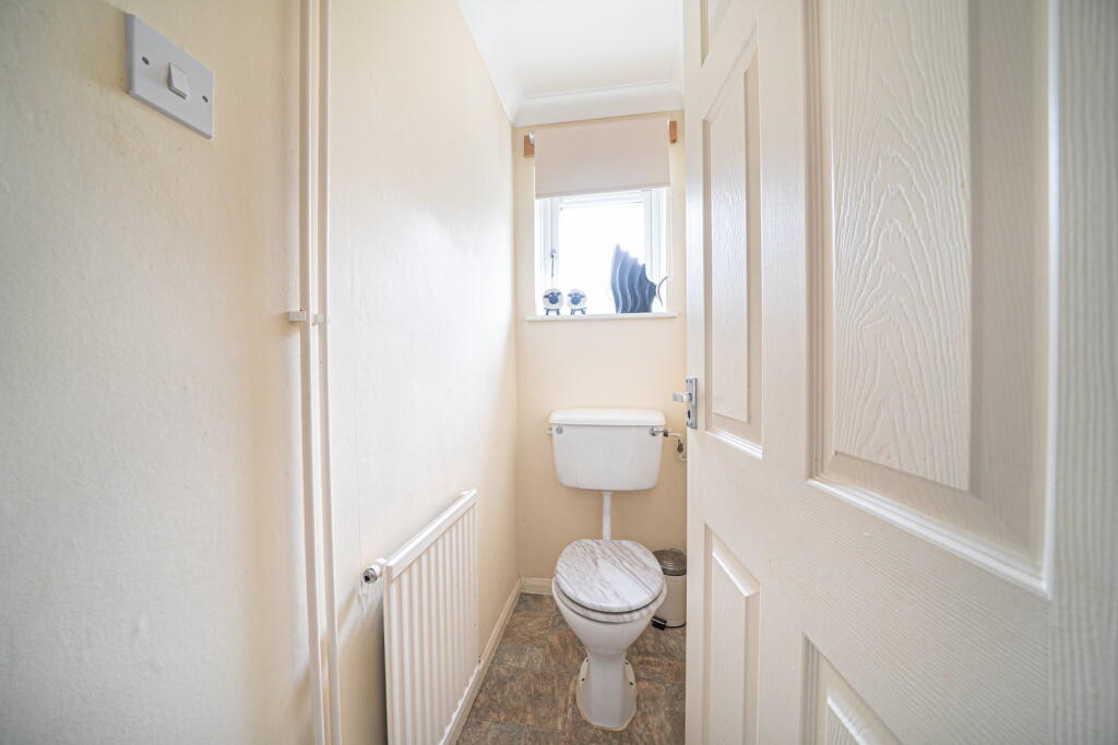 House in Basingstoke and Deane, Whitchurch - View 4