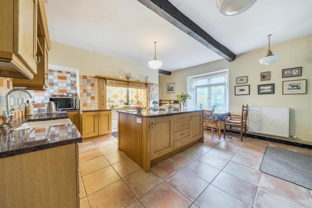 Hopcott Road, Minehead photo 3