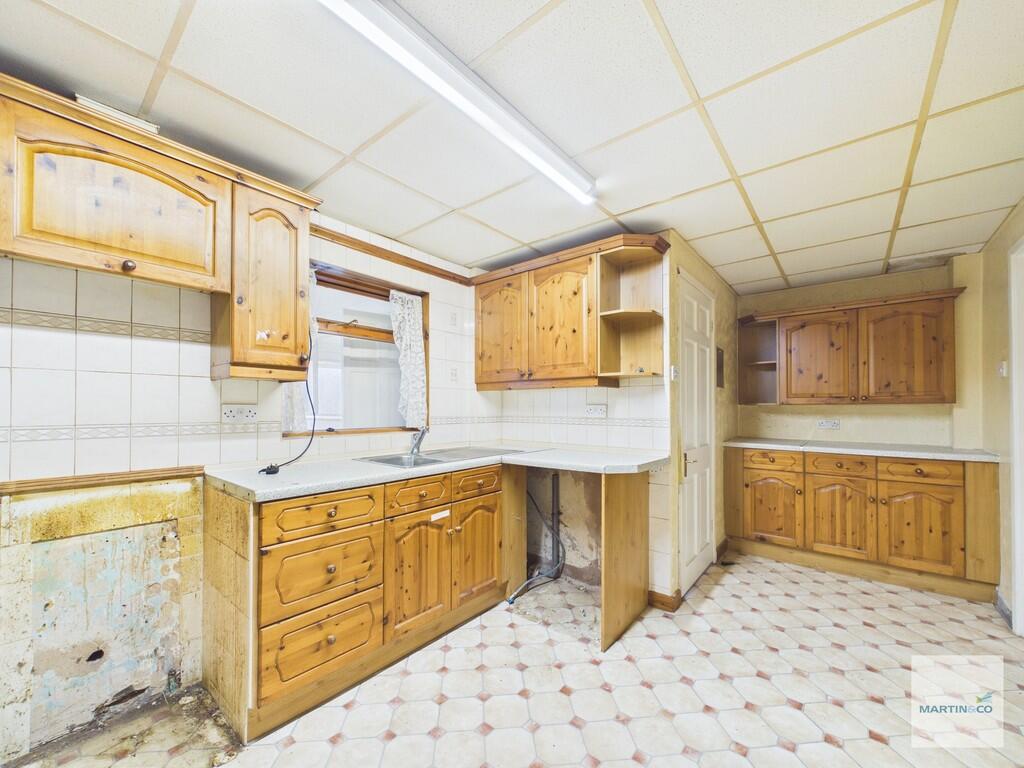 House in Nottingham, Beeston - View 5