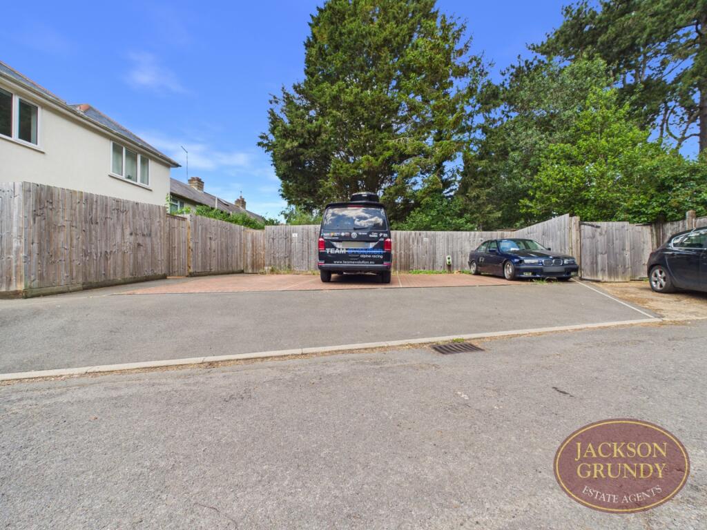 Apartment in Northampton, West Northamptonshire - More
