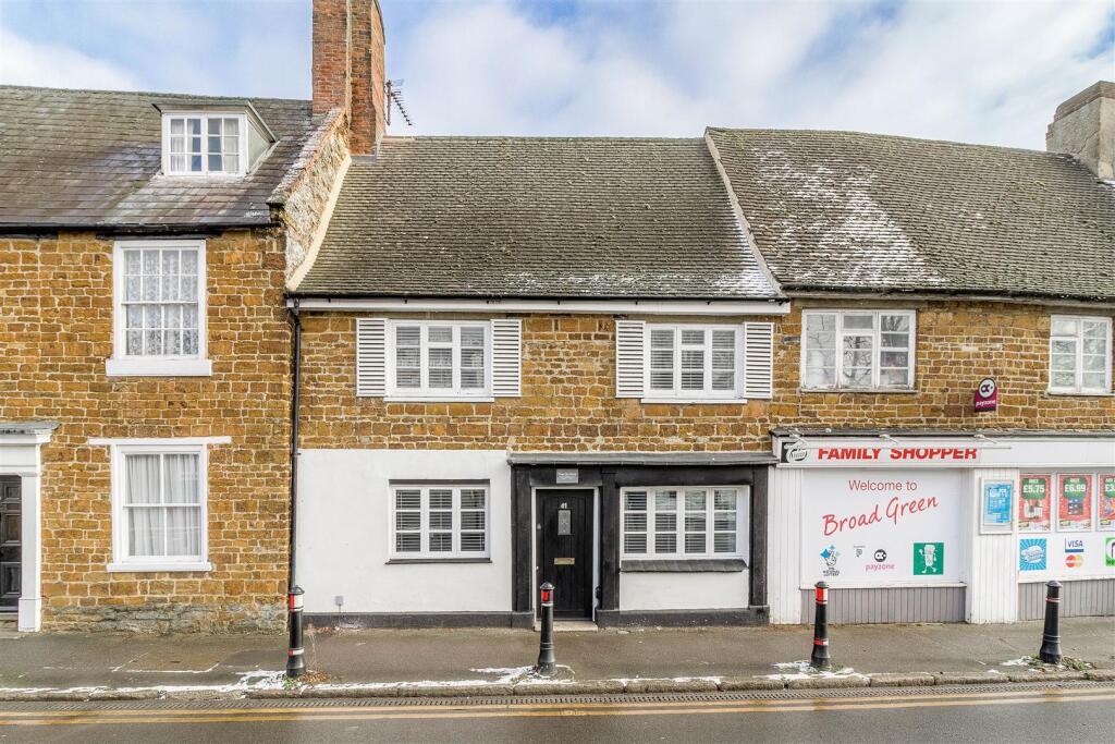 Main image of property: Broad Green, Wellingborough