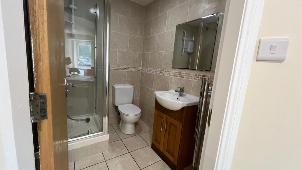 Apartment in Leeds - More