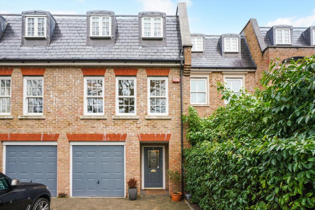 Main image of property: Elgin Road, Weybridge, Surrey KT13