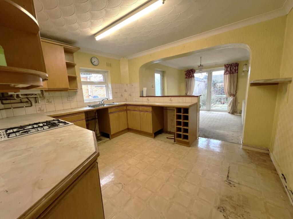 Dovecote Close, Peterborough photo 4