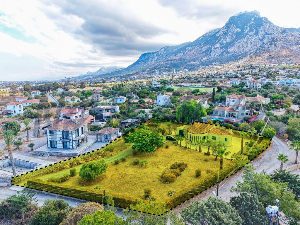 Main image of property: Kyrenia/Girne, Karsiyaka